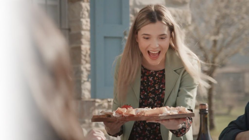 Servir la charcuterie italienne Marcangelo Amore avec le sourire